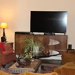 Hostal Residencia En El Cerro